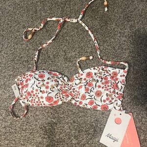 Maaji BNWT reversible bikini top - size small/medium